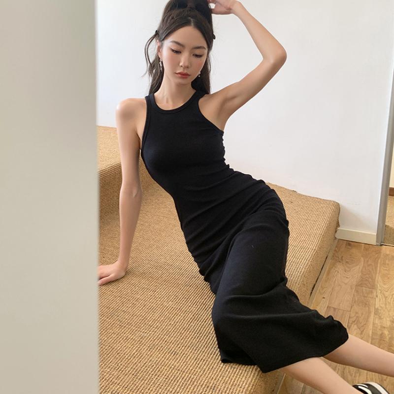 Sommerkleider, sexy, eng, ärmellos, Paket, Hüfte, lange Kleider, süße, würzige Taille, schlanke Neckholder-Tank-Kleider