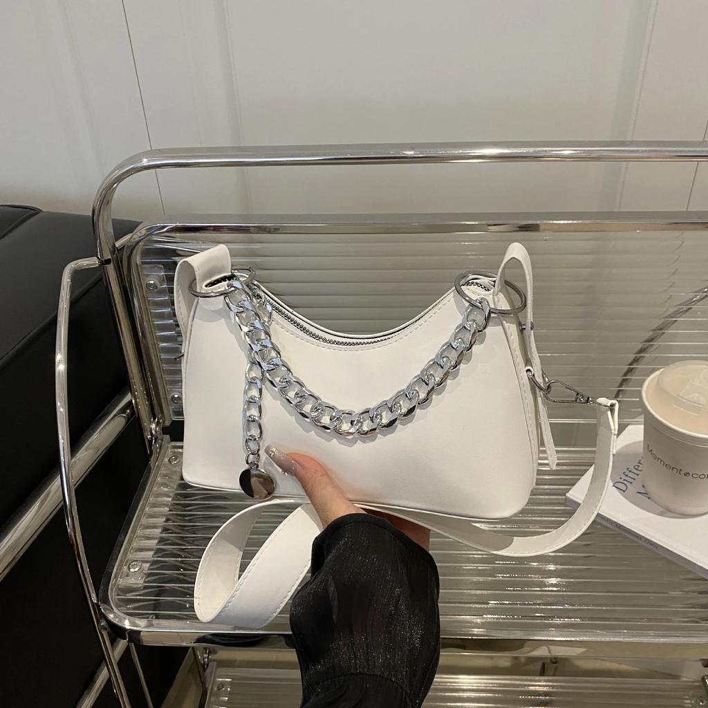 Popular Small Bag for Women, New Fashiable and Simple Crossbody Bag, Casual and Versatile Western Style Shoulder Bags