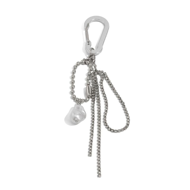 Baroque Style Irregular Pearls Keychain Vintage Alloy Ornament Sturdy Hook Design For Bags Accessories 1