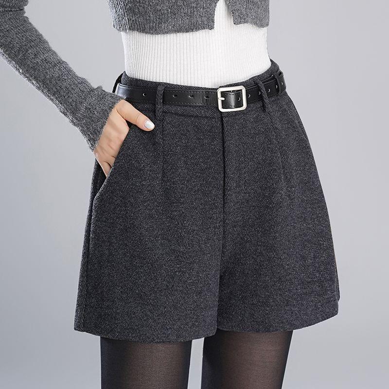 Women's High-Waisted Woolen Shorts: Autumn/Winter 2025 New Style, Slimming, Loose, Casual Wide-Leg A-Line Bootcut.