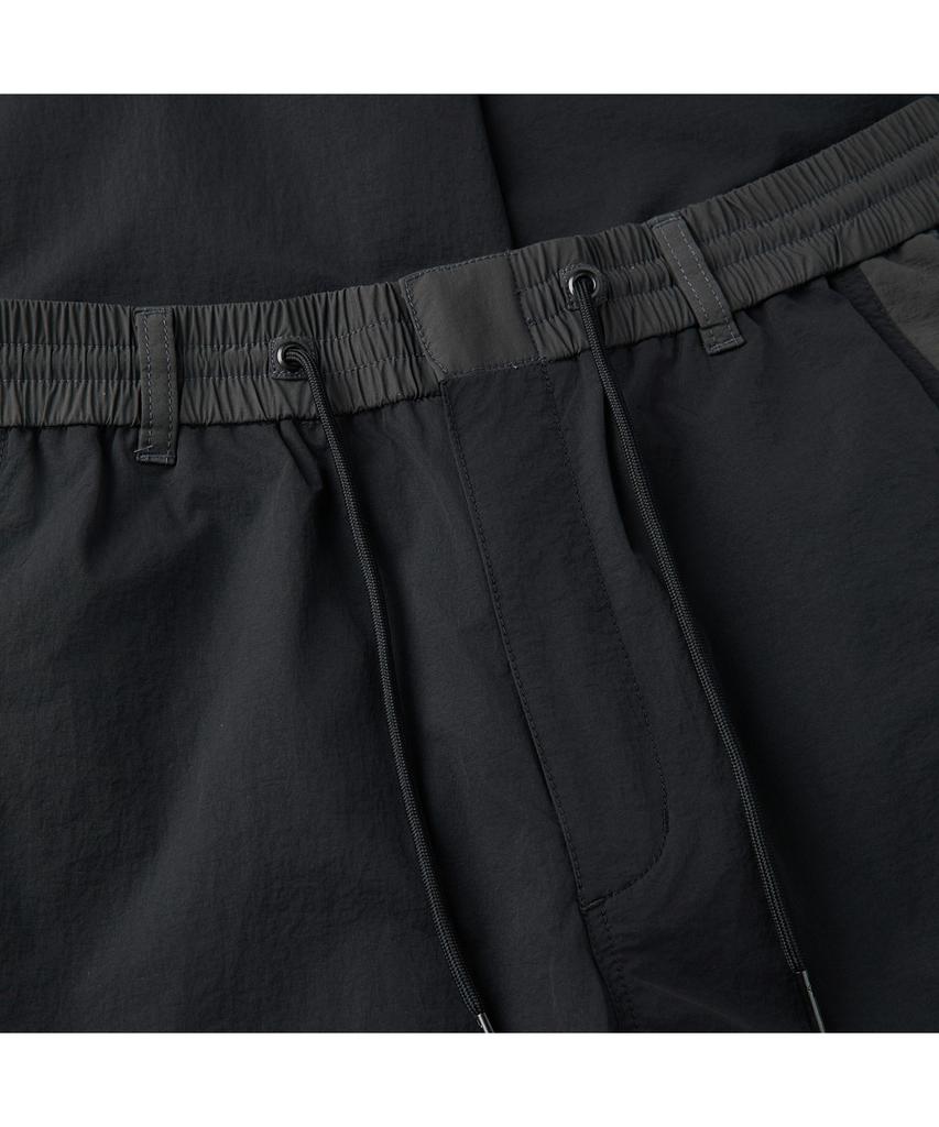 Keoseuuteommellou Black Incision Parachute Pants Cwpam26352Bkx