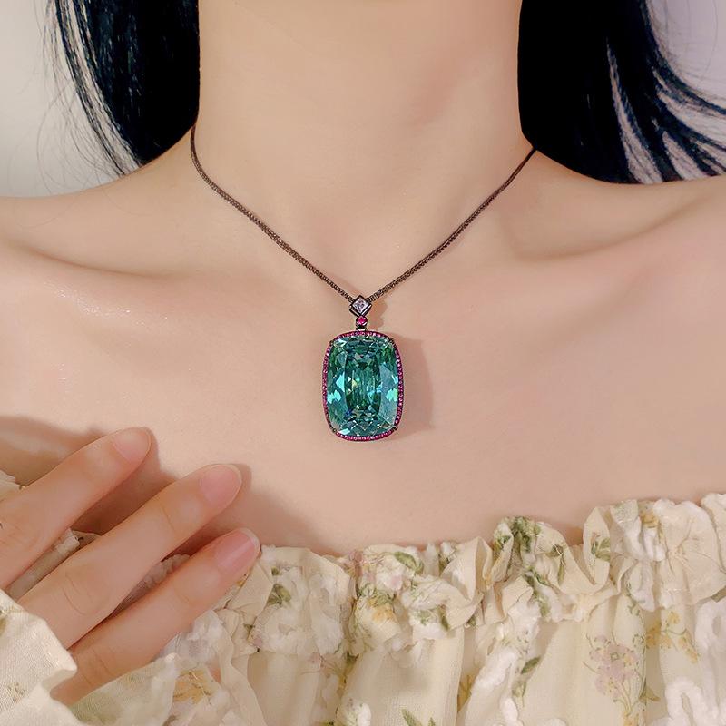 Jewelry Simulation Para Green Vintage Pendant Necklace Main Stone 20 * 28