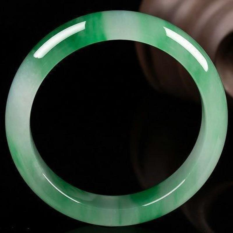 Jade Green Floating Flower Bracelet: Light Green Ice Jade Women's Accessory.