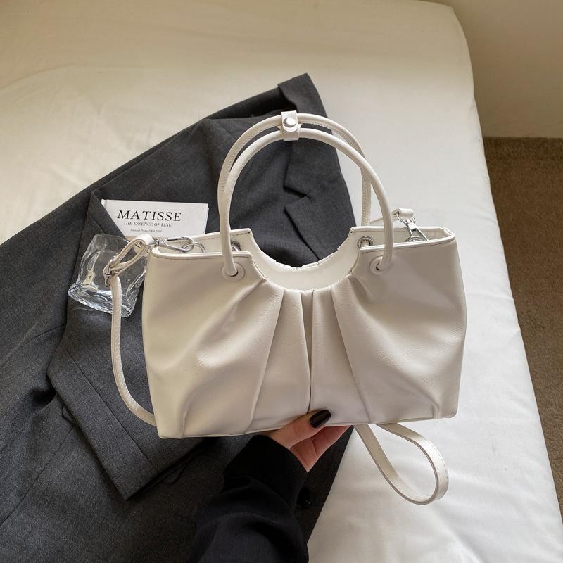 Korean version of the tide portable pleated cloud bag 2050 new large-capacity bag single shoulder women's summer women's oblique span bag