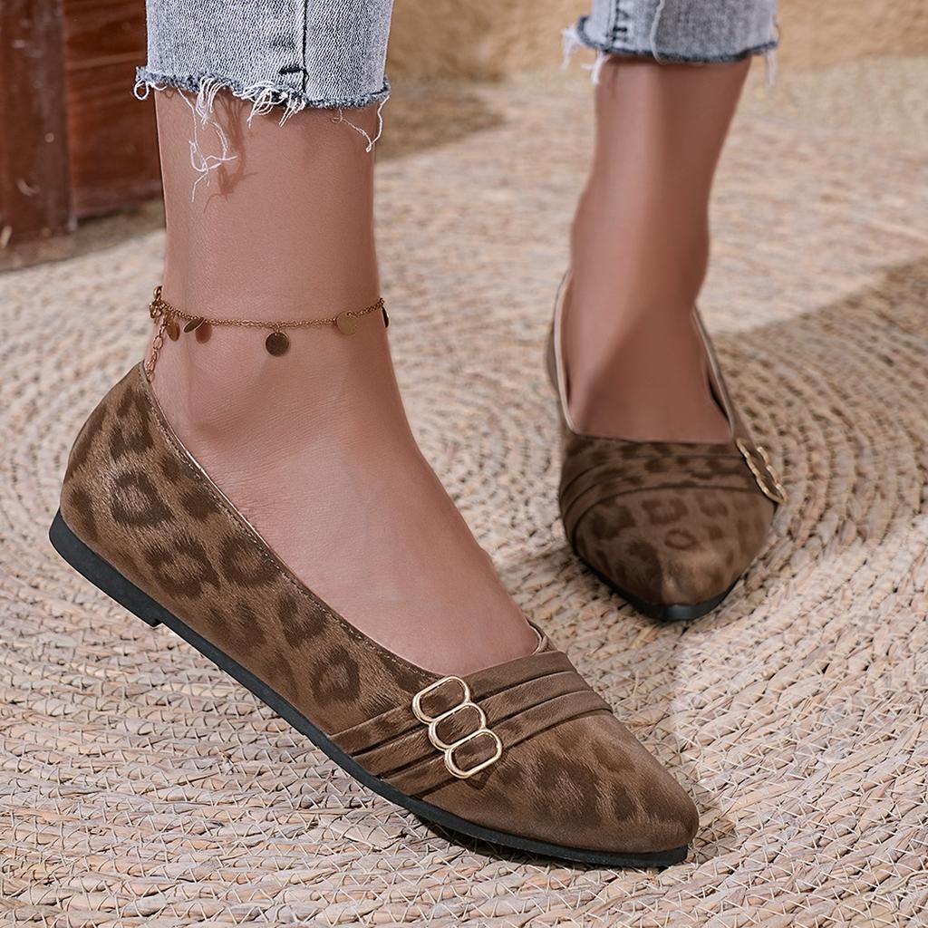 2026 Women Flats Fashion Autumn Sneakers Women French Style Pointed Toe Leopard Flat Shoes Women Comfortable Walking Loafers