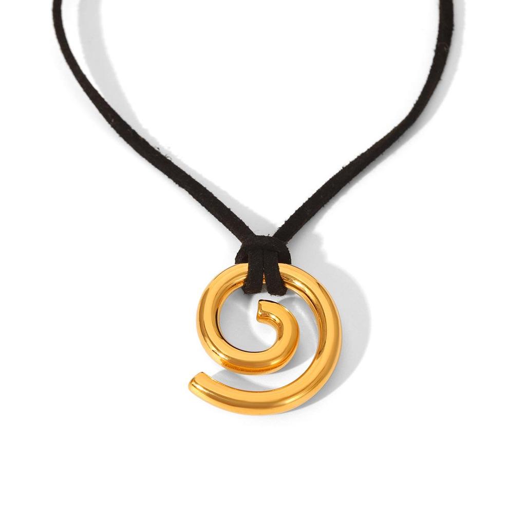 Moderne hohle Schneckenschalen-Anhänger-Halskette mit rundem Lederband – Einfache Mode für Frauen