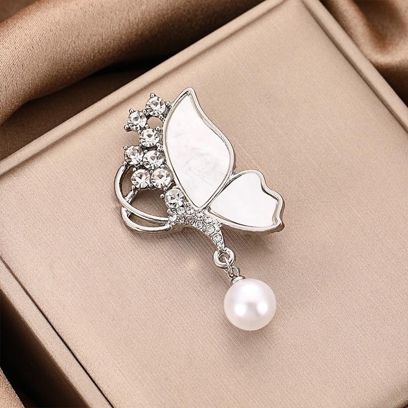 High-End Elegant Butterfly Brooch Fashionable Coat Clothing Accessory