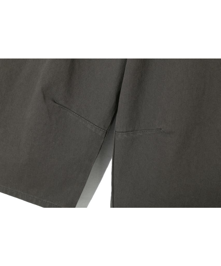 BASEMOMENT Cinch Back Curved Bermuda Pants Mocha Smoke