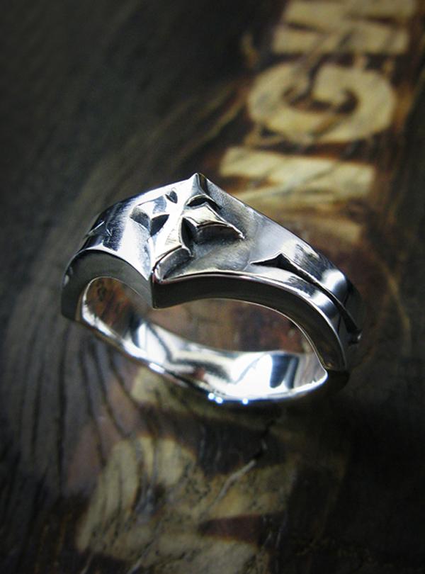 Sterlingworth Light Ringlet Silver Ring