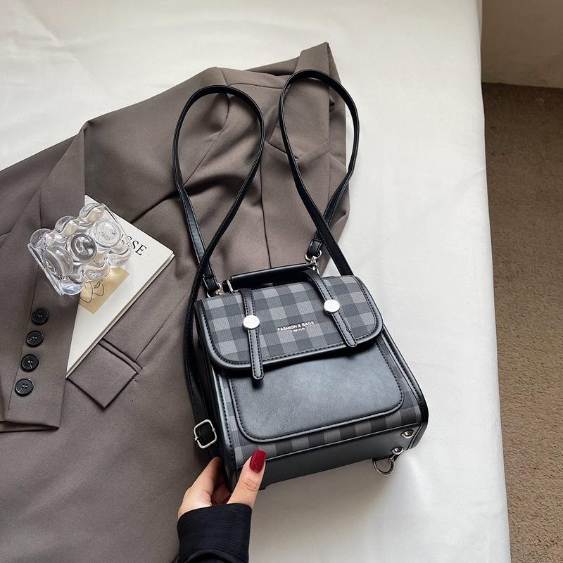 Милый нишевый рюкзак в иностранном стиле 2025 осень новый темперамент модная девушка иностранный стиль клетчатый повседневный рюкзак