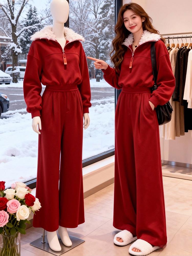 

Winter 2026 Women s Red Fleece Hoodie & Wide-Leg Pants Two-Piece Set - High-End Casual Sportswear Large
