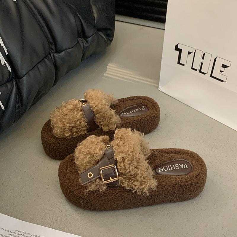 

Пушистые тапочки на толстой подошве для женской верхней одежды 2025 осень новая модная пряжка на ремне ленивые повседневные плюшевые кудрявые тапочки 40 хаки