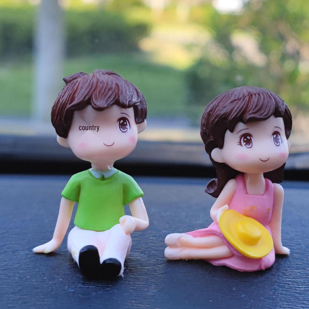 Cute Couple Figurines: Cartoon Car Décor & DIY Accessories