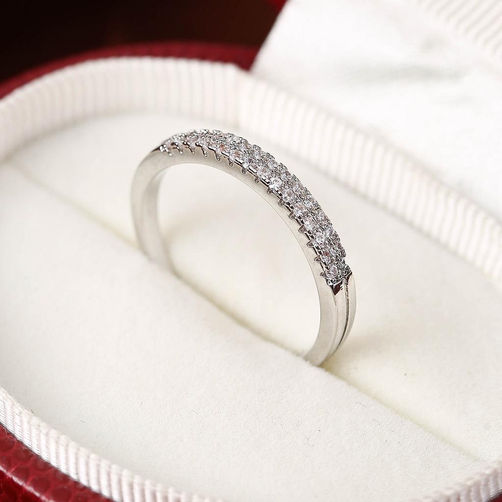 Luxury Palace Minimalist Ring With Colorful Zircon Inlay Elegant And Atmospheric Fashion Band For Women