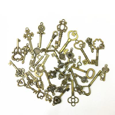40 szt. Mieszane Małe Zawieszki Klucze Vintage Brąz Metal Miłość Klucz Wisiorek Drobna Modna Biżuteria DIY Naszyjnik Rzemiosło Dekoracja