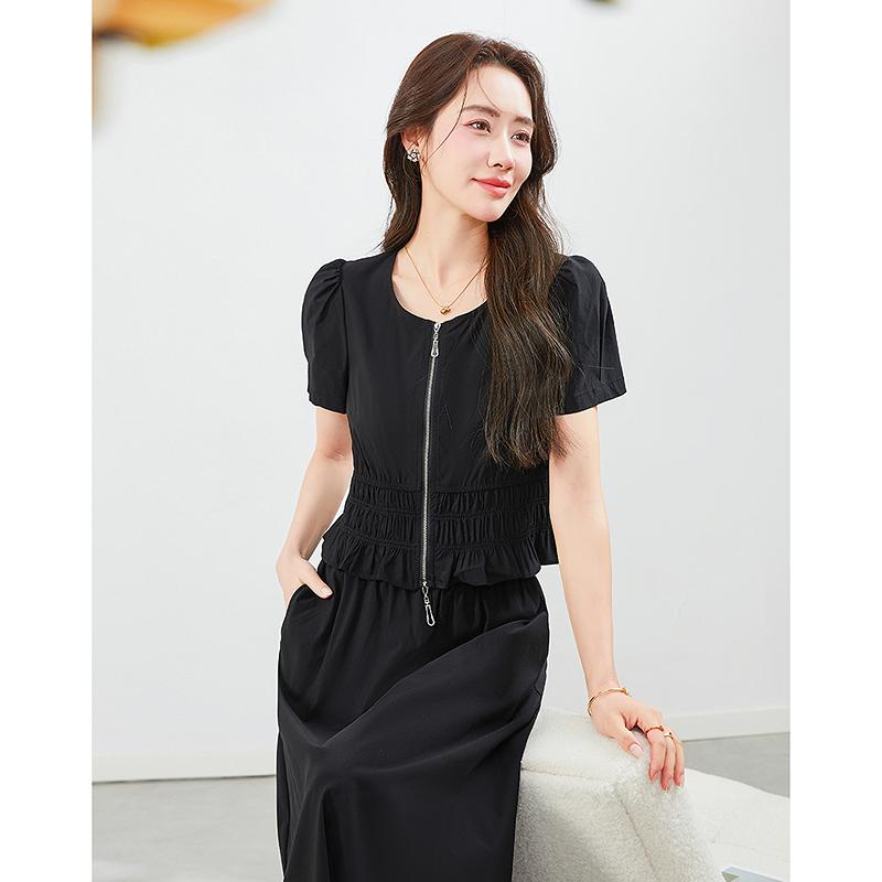 Two Piece Set of Slimming and Anti-aging Waist Cinching Short Sleeved Top+high Waist Versatile Skirt