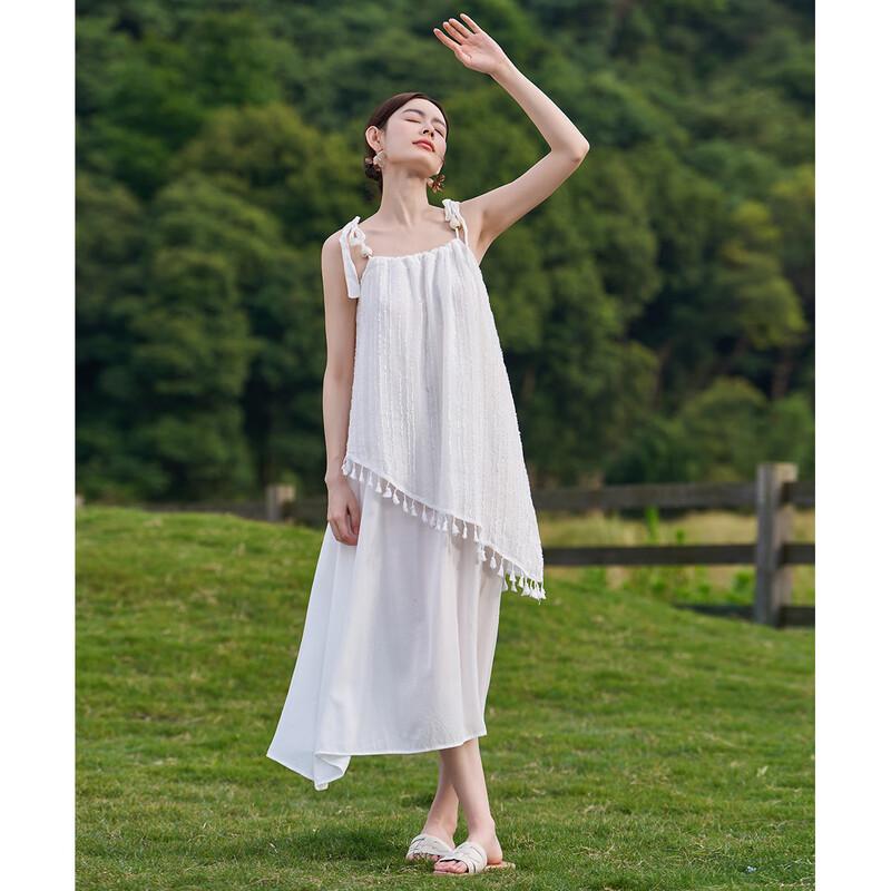 

Mokana Women s Halter A-Line Midi Dress L