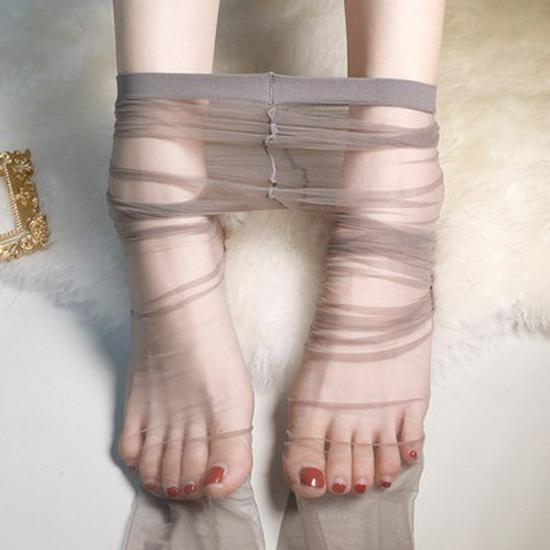 Ultra-Sheer Seamless Black Stockings: Sexy Core-Spun Pantyhose with Invisible One-Line Crotch for Women