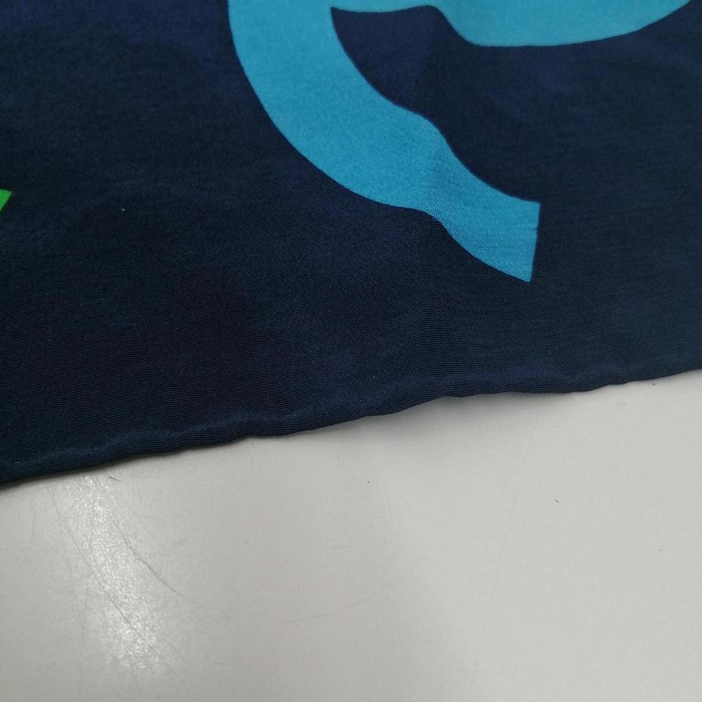 Used CHANEL RD Scarf