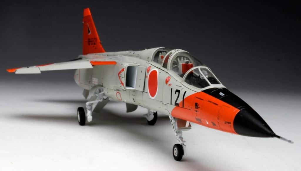 Platts Air Force Training Aircraft Early Type with Pilot Figure Plastic Model 1/72 Self-Defense T-2 AC-44
