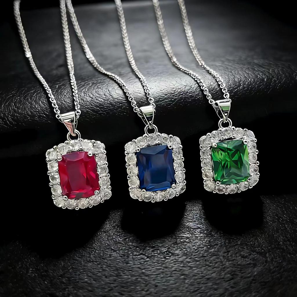 Jewelry Imitation Red Sapphire Square Pendant Necklace Inlaid 9 * 11 Emerald Color Treasure Clavicle Chain Women