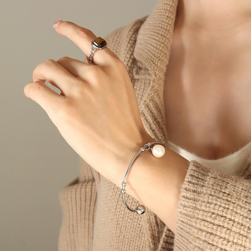 Elegant Multi-Bead Retro Faux Pearl Bracelet