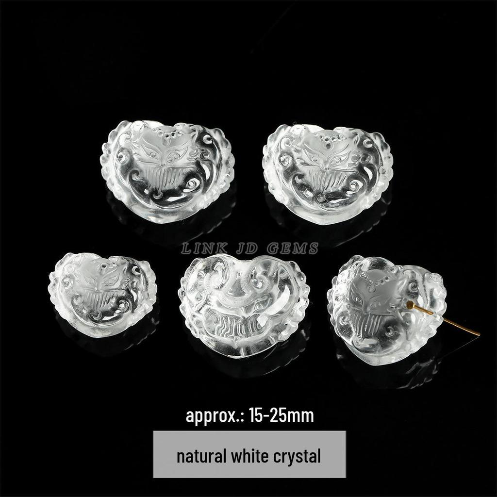 Jingde Jewelry White Crystal Carved Fox Pendant Charm Sweater Chain Accessory.