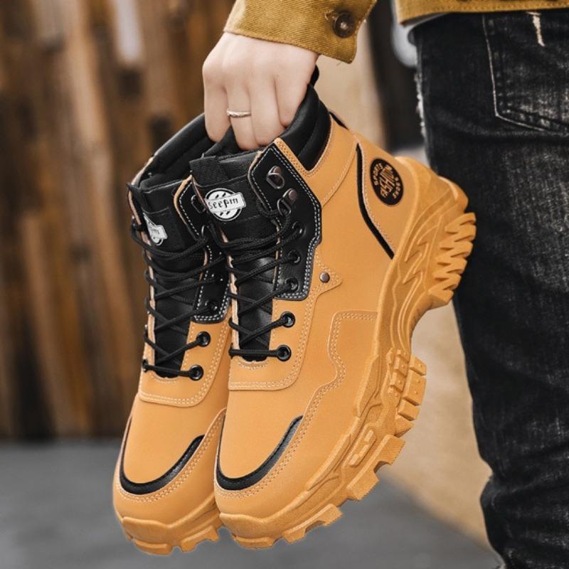 Fashion Mens High Top Leather Boots Trend Outdoor Comfort Ankle Boot for Men Lace-Up Boot Retro British Style Tooling Boots Botas Hombre