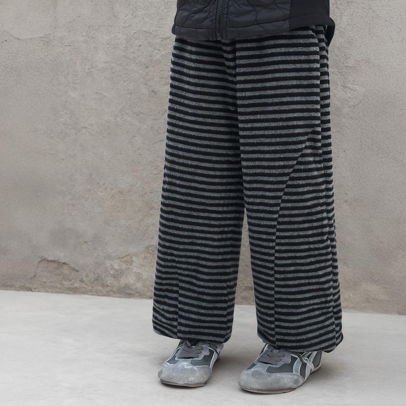 

Yuchen Winter 2025 Girls Fleece-Lined Sweatpants with Ribbed Cuffs Size 150