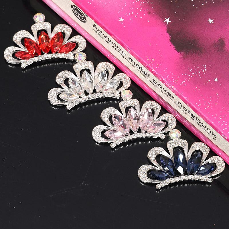 2018New 30Pcs Crystal Horse Eye Crown Rhinestone Buttons for DIY Accessoriess or DIY Phone Case Decoration BD50