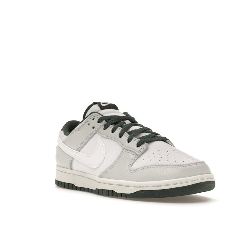 Nike Dunk Low SE Photon Dust Vintage Green Men Sneakers White HF2874-001