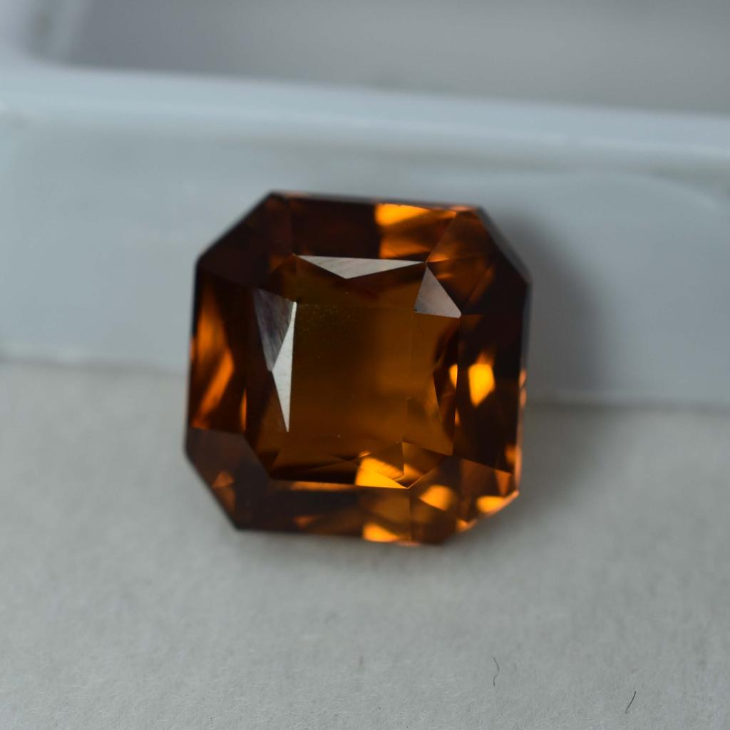 Square Cut 7.95 Ct Natural Ceylon Sapphire Orange Rare Loose Gemstone