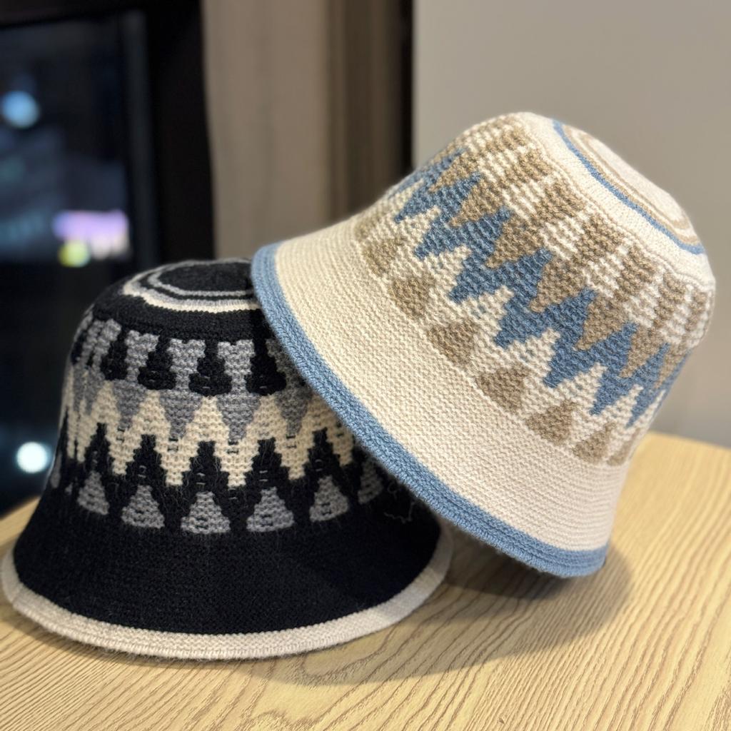 New Autumn and Winter Rhombus Knitted Fisherman Hat for Women Korean Style Warm Ear Basin Hat Fashionable and Versatile Face Showing Small Hat Trendy