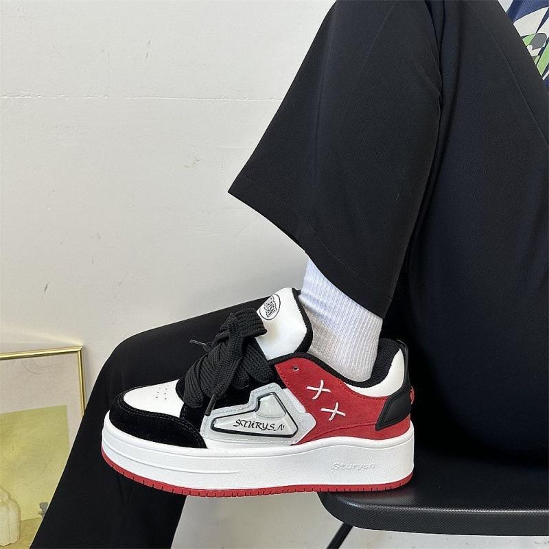 2025 spring new Hong Kong style niche retro black and red platform bread shoes ins student moral training casual board shoes women