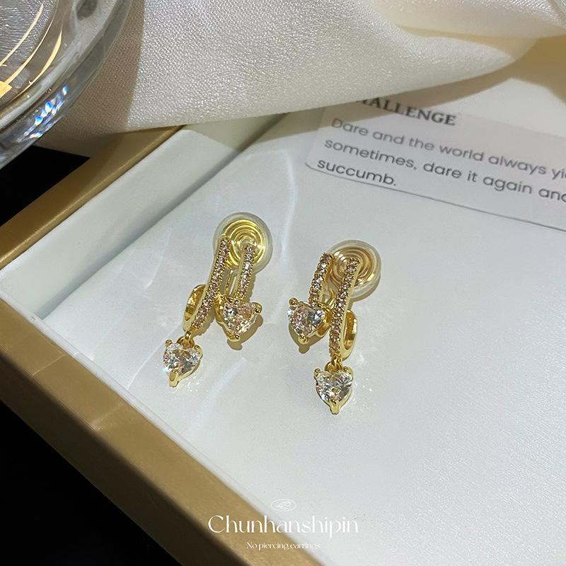 Simple love double-layer zircon earrings high-end sense geometric personality exaggerated earrings mosquito coil disc ear clips no ear piercings