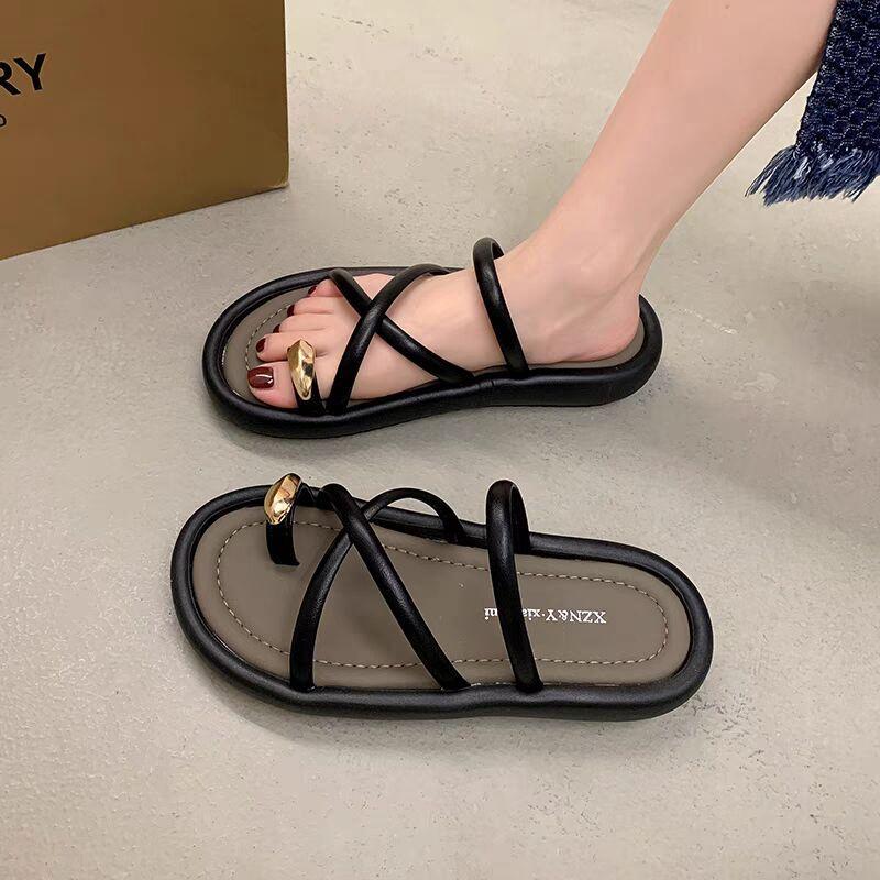 

Супер огнестойкие тапочки с закрытым носком, женская верхняя одежда 2025 года, новые летние корейские универсальные туфли на плоской подошве для отдыха, повседневные пляжные туфли 35 чёрный