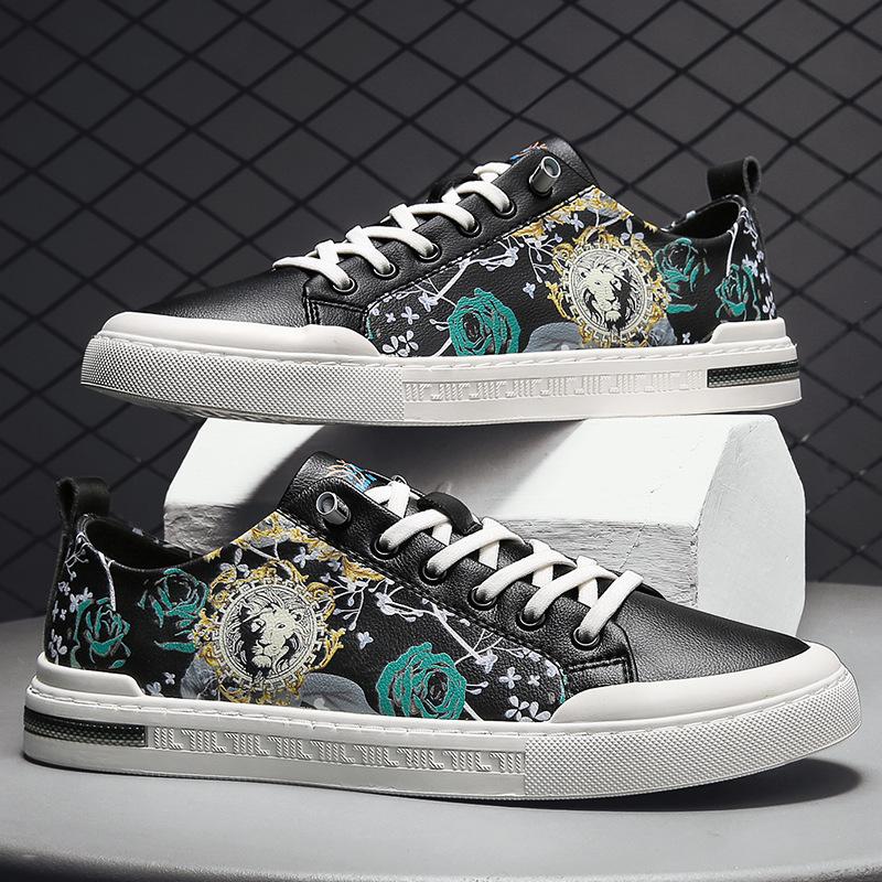 Men's shoes new summer four seasons lazy shoes casual leather shoes soft leather trendy shoes personality