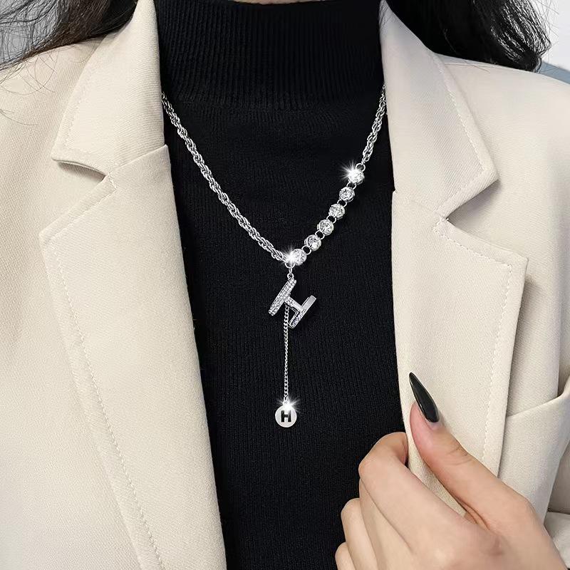 Adjustable Luxury Clavicle Necklace - 2025 Trendy Design for Women