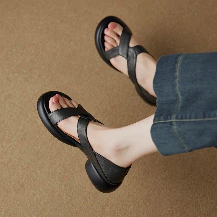 Casual comfortable beach sandals summer new soft sole light sports Roman sandals