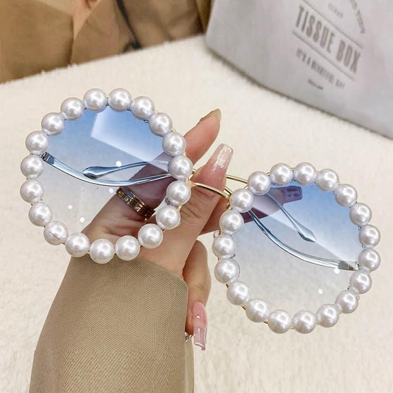 2024 New Luxury Round Frame Pearl Sunglasses Women Men Ins Fashion Metal Wave Leg Gradient Sun Glasses Traveling Oculos UV400