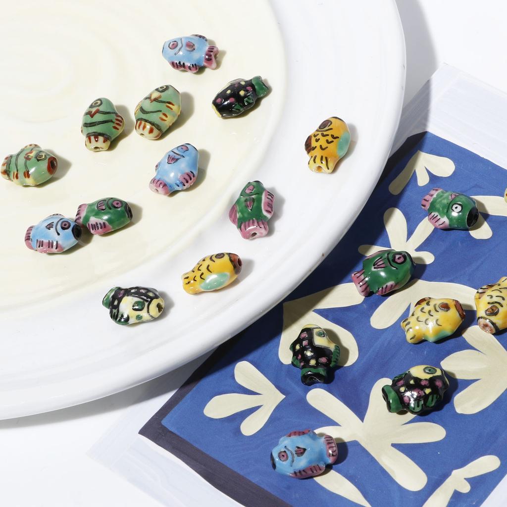 5PCs Cartoon Fish Shaped Ceramic Beads Hand Painted Ceramic Pendant Porcelain Beads For DIY Jewelry Making Accessories 15x12mm