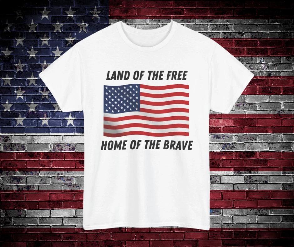 Land of The Free | American T-Shirt | Unisex Tee, Patriotic Gift (Black Text) M