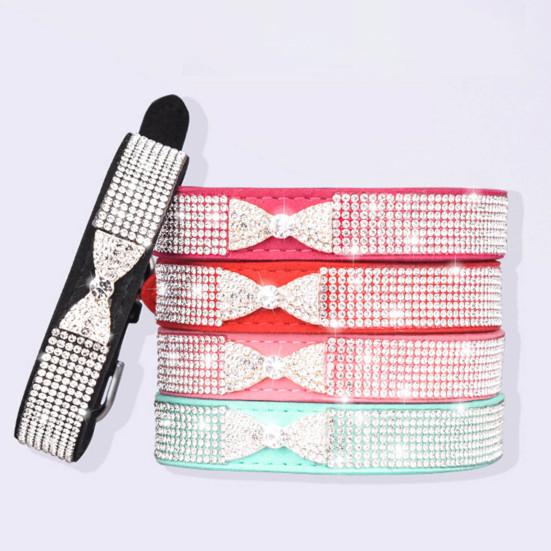 Guler pentru câini pentru animale de companie Rochie cu design cu fundă de cristal artificial, cu incrustații ajustabile, cu strasuri