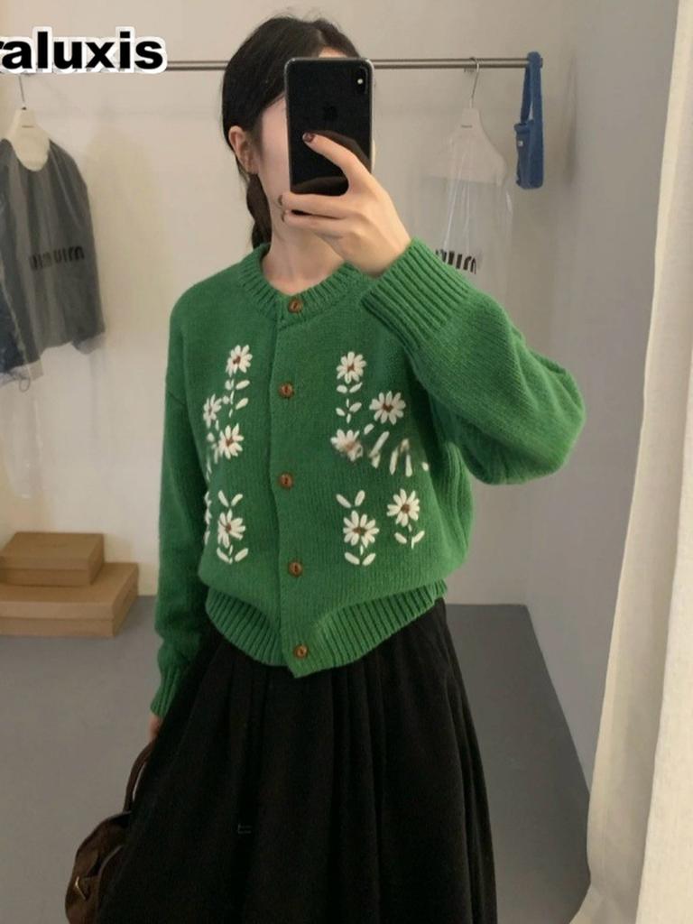  Embroidery Small Daisy Knit Cardigan Women's Autumn Winter New Thick Wool Sweater Top Outerwear
