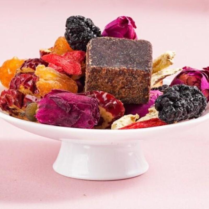 Brauner Zucker Ingwertee mit roten Datteln und Rose Kräutergetränk für das Wohlbefinden 200g