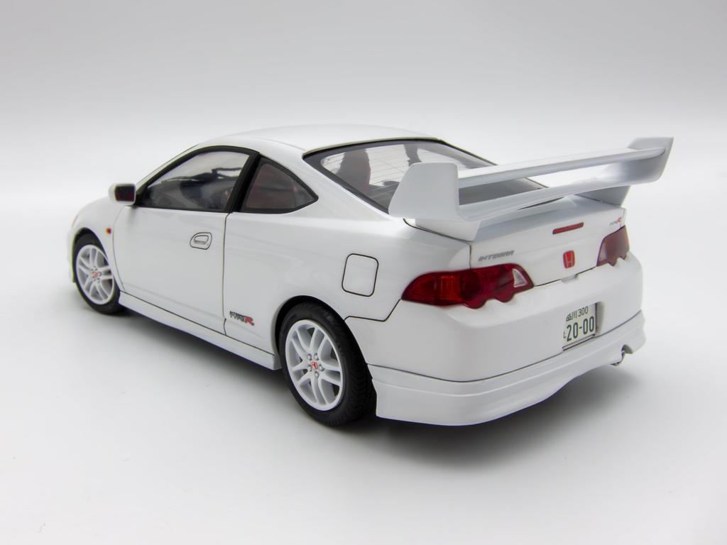 Fujimi Model Inch Up Series Honda Integra Type R DC5 Special Edition 1/24 No.302 ID-302