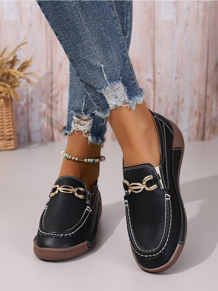 Women's Shoes In Plus Size with Flat Bottomed Round Toe Metal Buckle, One Foot on Women's Shoes