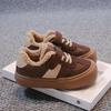 2025 Winter Retro Kinder Lammwolle Baumwollschuhe: Lässige Samtschuhe im koreanischen Stil für Jungen und Mädchen