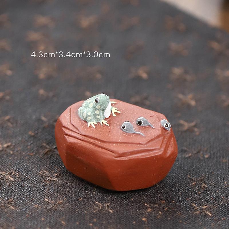 Lucky Purple Clay Small Frog Statue Tea Pet Tea Art Ornaments Chinese Kung Fu Tea Handicrafts Tea Ceremony Decor Accessories