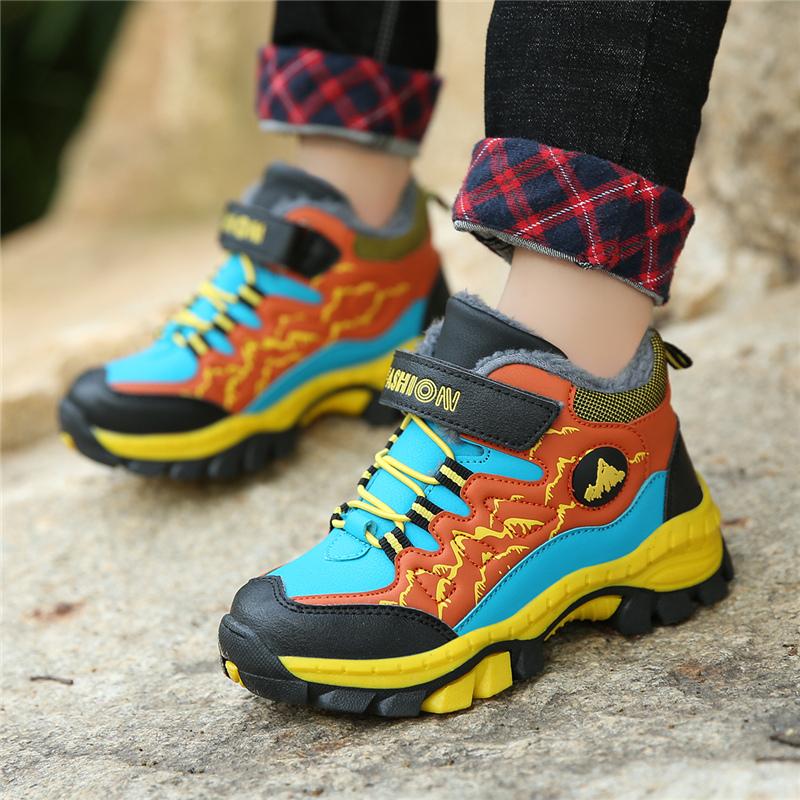 Winter Samt Kinder Sneaker Outdoor Rutschfeste Klaue Trekkingschuhe Kinder Trainer Warme Schneestiefel Jungen High Top Sportschuhe